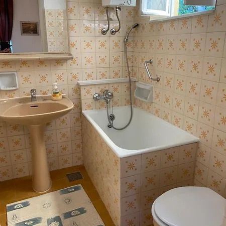 Guest house 