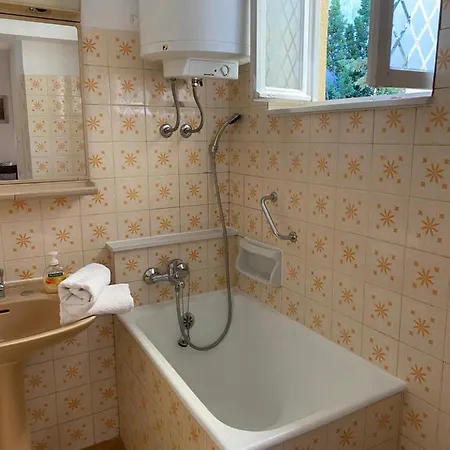 Guest house 