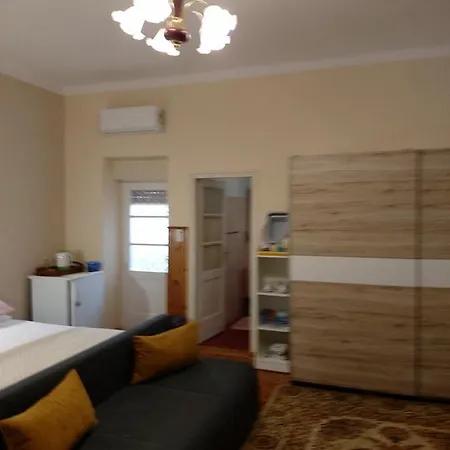 Guest house 