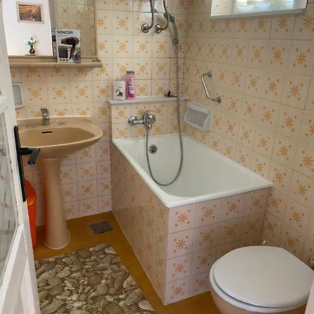 Guest house 